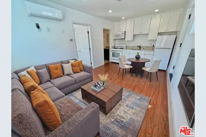 3901 S Orange Dr, Los Angeles, CA 90008 - Photo 1