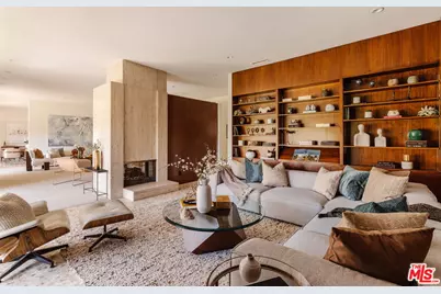 509 N Robinwood Dr, Los Angeles, CA 90049 - Photo 1