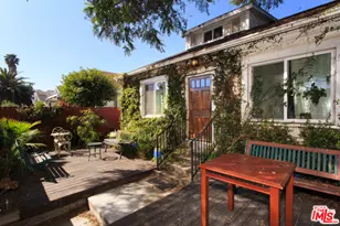 547 Brooks Ave #Front Unit, Venice, CA 90291 - Photo 1