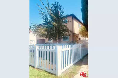 5226 Wilkinson Ave #4, Valley Village, CA 91607 - Photo 1