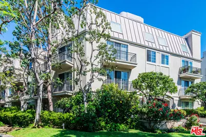 458 N Oakhurst #206, Beverly Hills, CA 90210 - Photo 1