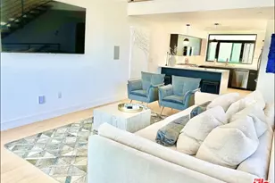 11326 Victory Blvd, North Hollywood, CA 91606 - Photo 1