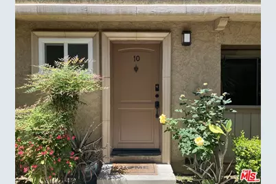20158 Cohasset St #10, Winnetka, CA 91306 - Photo 1