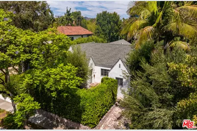 366 Westbourne Dr, West Hollywood, CA 90048 - Photo 1