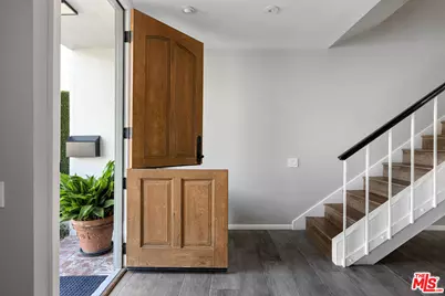 6200 Tapia Dr #D, Malibu, CA 90265 - Photo 1