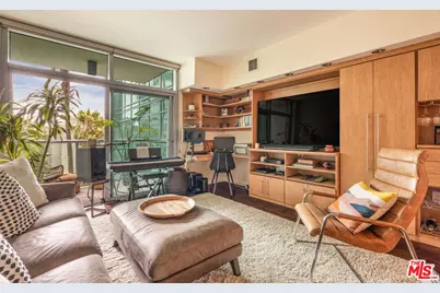 13700 Marina Pointe Dr #415, Marina del Rey, CA 90292 - Photo 1