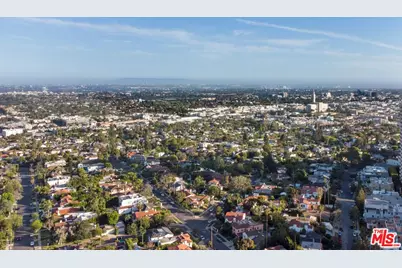 10430 Wilshire Blvd #2001, Los Angeles, CA 90024 - Photo 1