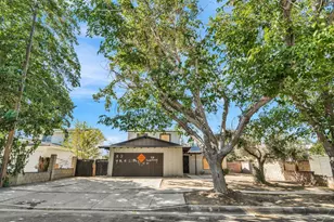 836 E Pillsbury St, Lancaster, CA 93535 - Photo 1