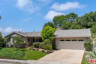 1053 Maroney Ln, Pacific Palisades, CA 90272 - Photo 1