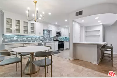 4445 Cartwright Ave #108, Toluca Lake, CA 91602 - Photo 1