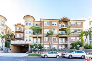 917 S New Hampshire Ave, Los Angeles, CA 90006 - Photo 1