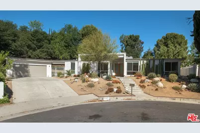 4207 Michelangelo Ave, Woodland Hills, CA 91364 - Photo 1