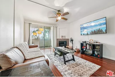 535 Magnolia Ave #310, Long Beach, CA 90802 - Photo 1