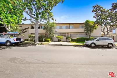 1834 N Harvard Blvd, Los Angeles, CA 90027 - Photo 1