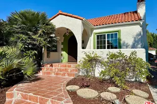 636 N Curson Ave, Los Angeles, CA 90036 - Photo 1