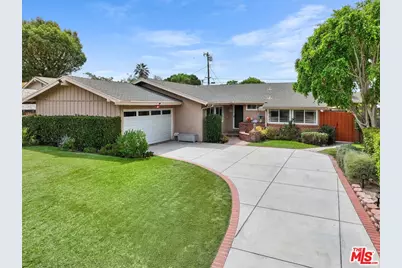 20722 Keswick St, Winnetka, CA 91306 - Photo 1