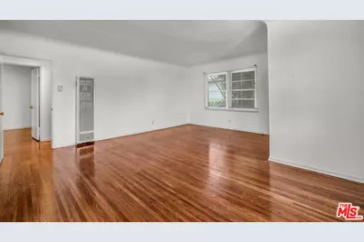 4225 Campbell Dr, Los Angeles, CA 90066 - Photo 1