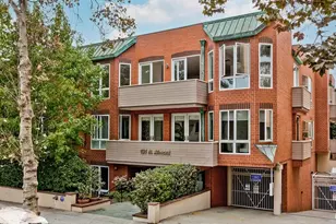 121 N Almont Dr, Beverly Hills, CA 90211 - Photo 1