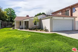 539 S Parish Pl, Burbank, CA 91506 - Photo 1