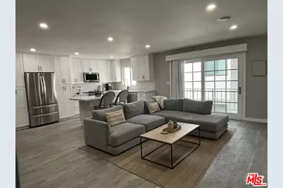940 7th St #9, Santa Monica, CA 90403 - Photo 1