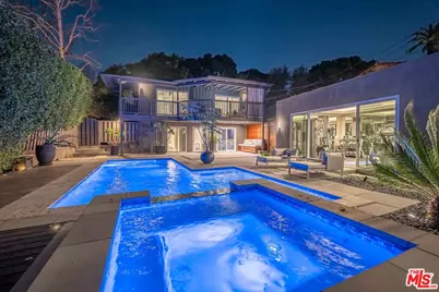 8610 W West Knoll Dr, West Hollywood, CA 90069 - Photo 1