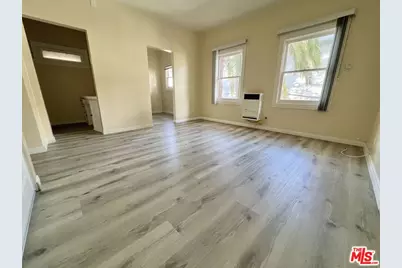 946 S Burlington Ave #208, Los Angeles, CA 90006 - Photo 1