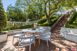 1600 Summitridge Dr, Beverly Hills, CA 90210 - Photo 1