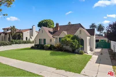 452 S Sycamore Ave, Los Angeles, CA 90036 - Photo 1