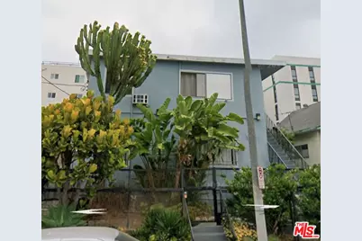 1022 S Catalina St ##1, Los Angeles, CA 90006 - Photo 1