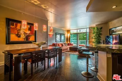 13700 Marina Pointe Dr #429, Marina del Rey, CA 90292 - Photo 1