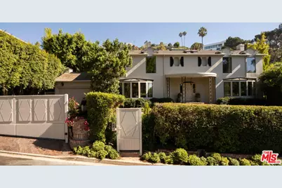 1364 Londonderry Pl, Los Angeles, CA 90069 - Photo 1