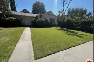 23432 Victory Blvd, Woodland Hills, CA 91367 - Photo 1