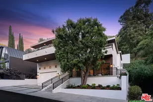 9836 Yoakum Dr, Beverly Hills, CA 90210 - Photo 1