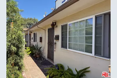 4978 S Centinela Ave, Los Angeles, CA 90066 - Photo 1
