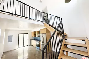 1340 2nd Ave, Los Angeles, CA 90019 - Photo 1