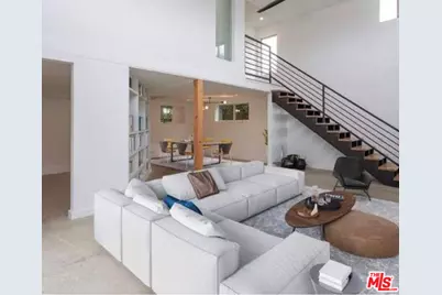 519 San Juan Ave, Venice, CA 90291 - Photo 1