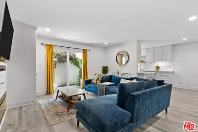 4381 Ventura Canyon Ave #4, Sherman Oaks, CA 91423 - Photo 1