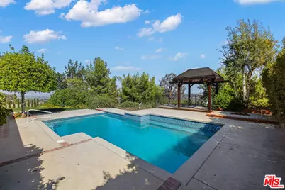 4344 Gayle Dr, Tarzana, CA 91356 - Photo 1