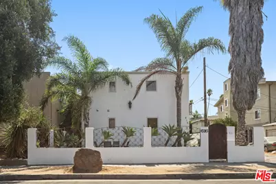 616 Sunset Ave #B, Venice, CA 90291 - Photo 1