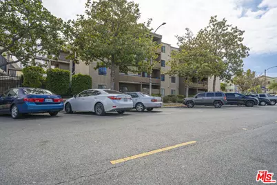 1450 Locust Ave #306, Long Beach, CA 90813 - Photo 1