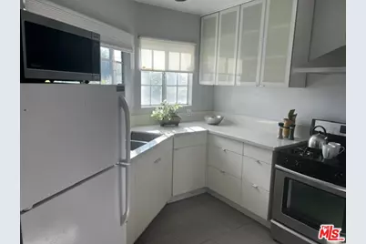 1770 Hauser Blvd, Los Angeles, CA 90019 - Photo 1