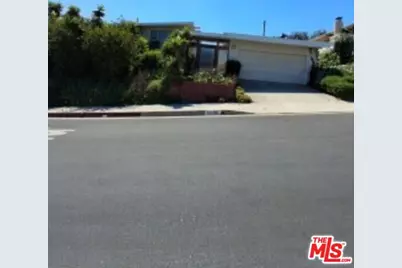 4600 Don Quixote Dr, Los Angeles, CA 90008 - Photo 1