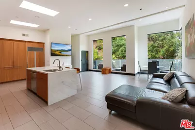 2929 Passmore Dr, Los Angeles, CA 90068 - Photo 1