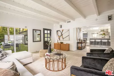 16733 Oak View Dr, Encino, CA 91436 - Photo 1