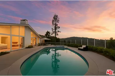 11671 Dona Alicia Pl, Studio City, CA 91604 - Photo 1