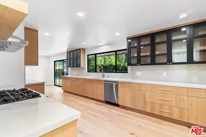 5160 Los Feliz Blvd, Los Angeles, CA 90027 - Photo 1