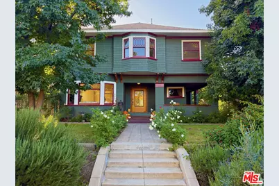 2057 S Oxford Ave, Los Angeles, CA 90018 - Photo 1