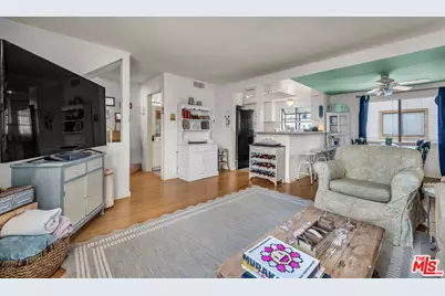 14715 Saticoy St #9, Van Nuys, CA 91405 - Photo 1