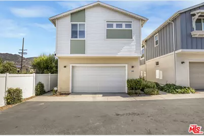 13450 Hubbard St, Sylmar, CA 91342 - Photo 1