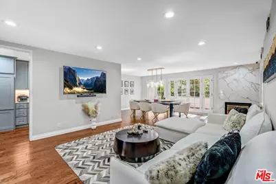 11918 Darlington Ave #4, Los Angeles, CA 90049 - Photo 1